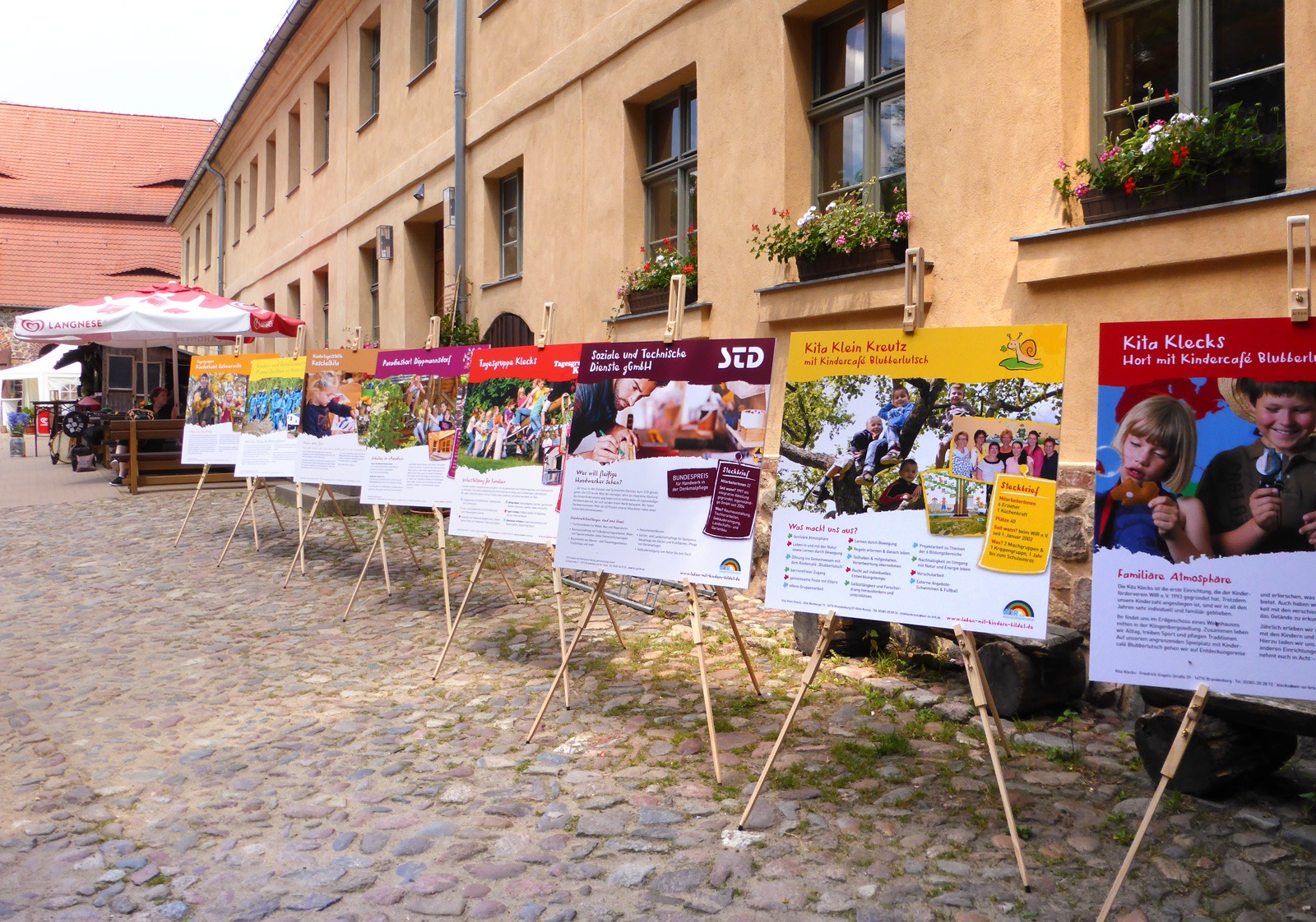 Feier anlässlich des 25-jährigen Jubiläums des Kinderfördervereins WIR e.V. auf der Burg Rabenstein